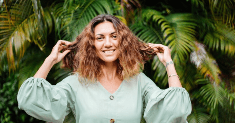 8 Proven Tips for Strengthening Your Hair Naturally 